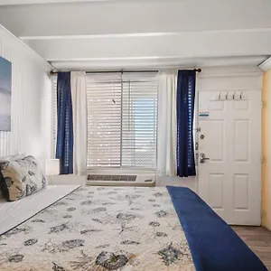 fontainebleau-terrace-216by-nautical-properties.panamacity-beachhotels.com/